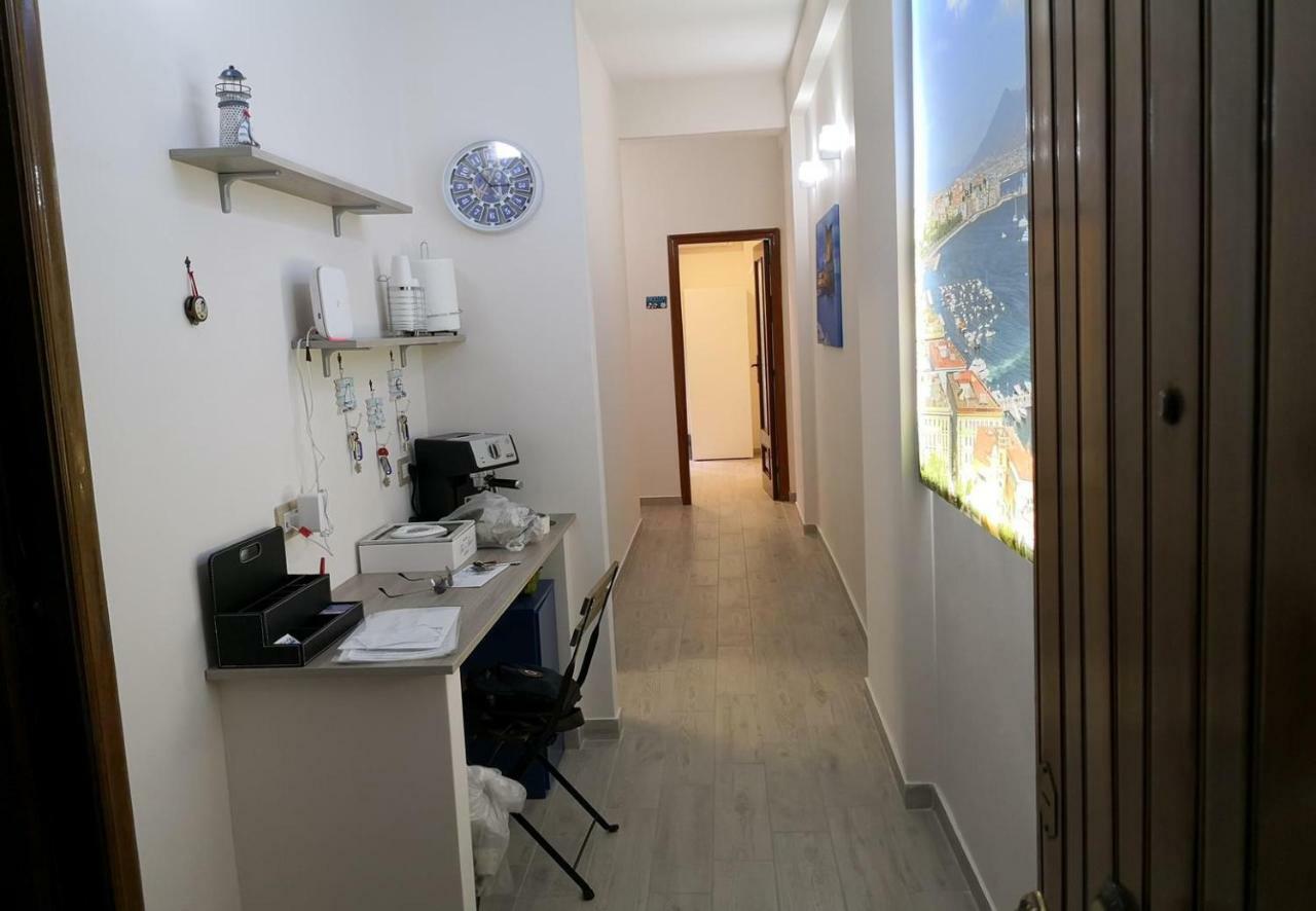 Fenesta Vascia Bed & Breakfast Naples Exterior photo